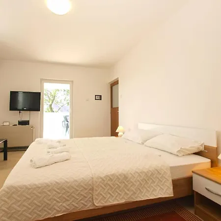 Apartment Fuer 4 Personen Ca 60 Qm In Premantura, Istrien Istrische Riviera Premantura